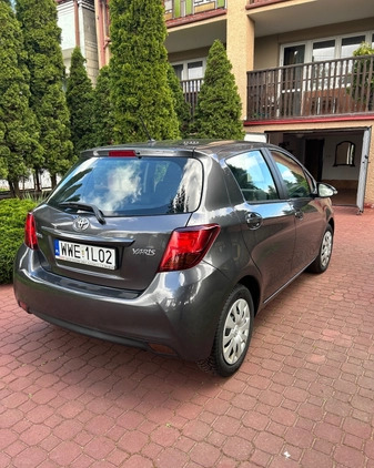 Toyota Yaris cena 42500 przebieg: 87000, rok produkcji 2016 z Łochów małe 137